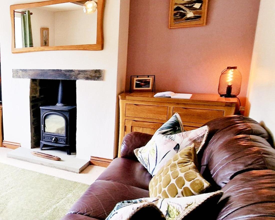 The Old Wash Kitchen - Charming Character Cottage In Holmfirth, Yorkshire 外观 照片