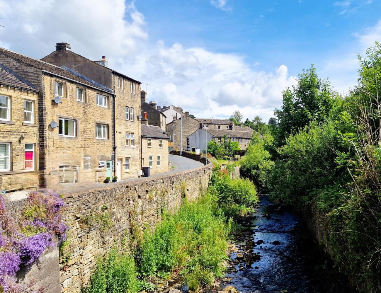 The Old Wash Kitchen - Charming Character Cottage In Holmfirth, Yorkshire 外观 照片